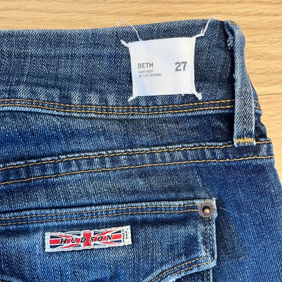 HUDSON Signature Jeans - Beth Mid-Rise Baby Bootcut - Women's Size 27 - Picture 4 of 7